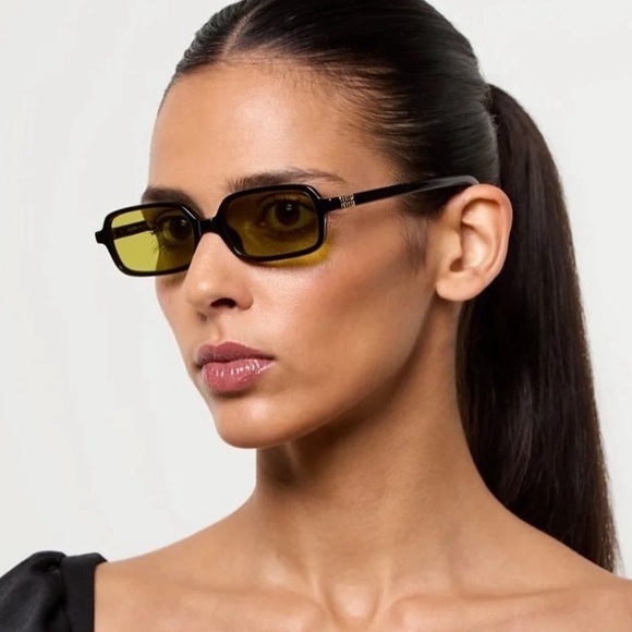 NEW MIU MIU MU11ZS 16K070 SQUARE MU11ZS WOMEN MU11ZSF 16K07O BLACK SUNGLASSES - Picture 4 of 14